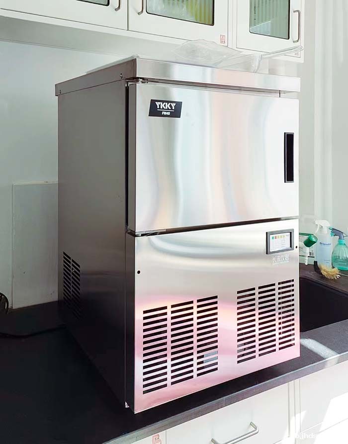 雪花制冰机.jpg 雪花制冰机.jpg