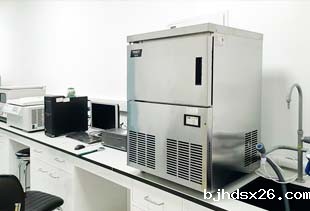 雪花制冰机在实验室中的专业应用及其显著优势